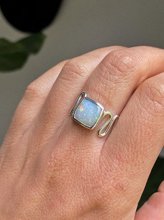 Wavy Baby White Opal