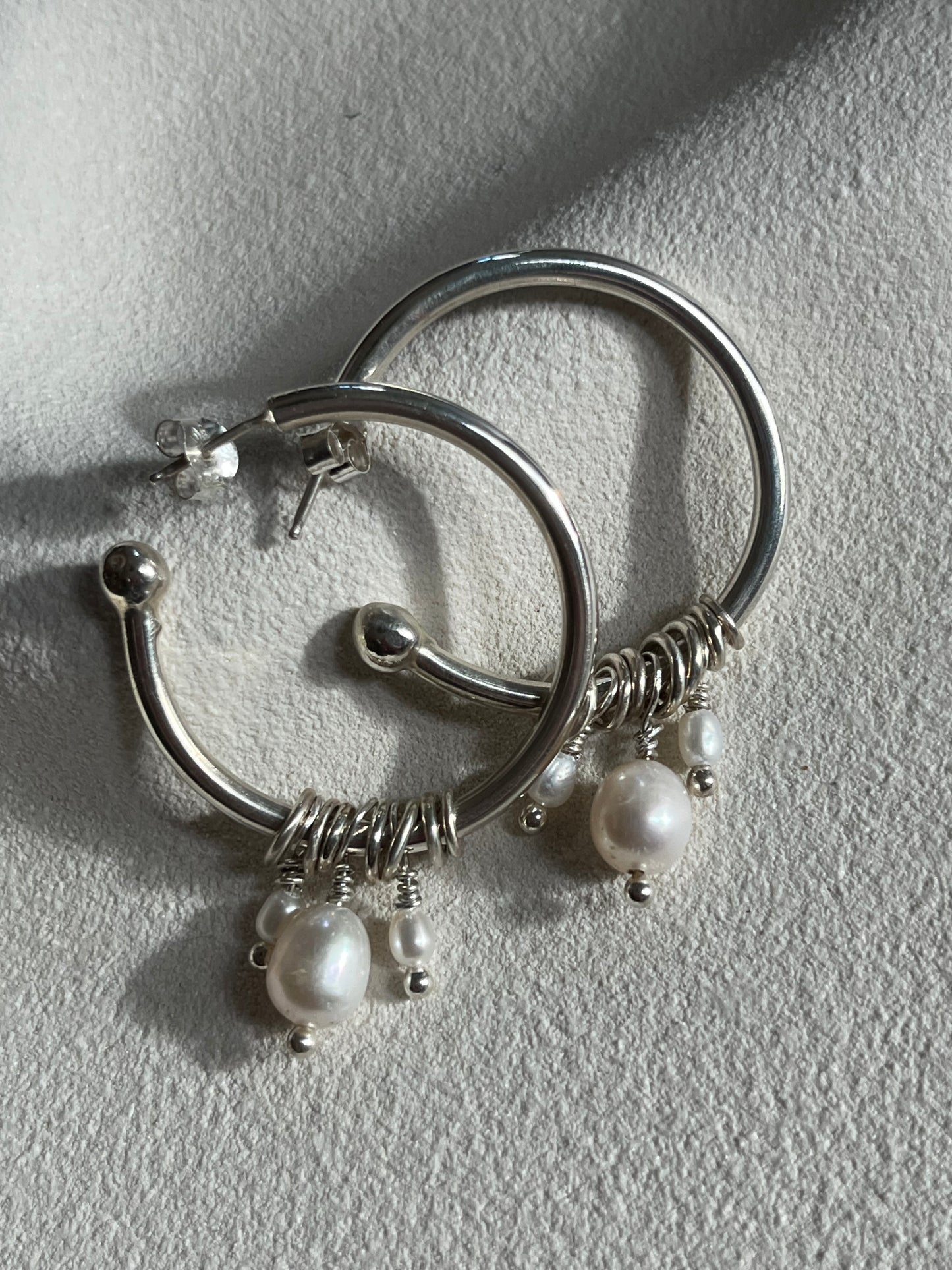 Solid Silver & freshwater pearl Hoops