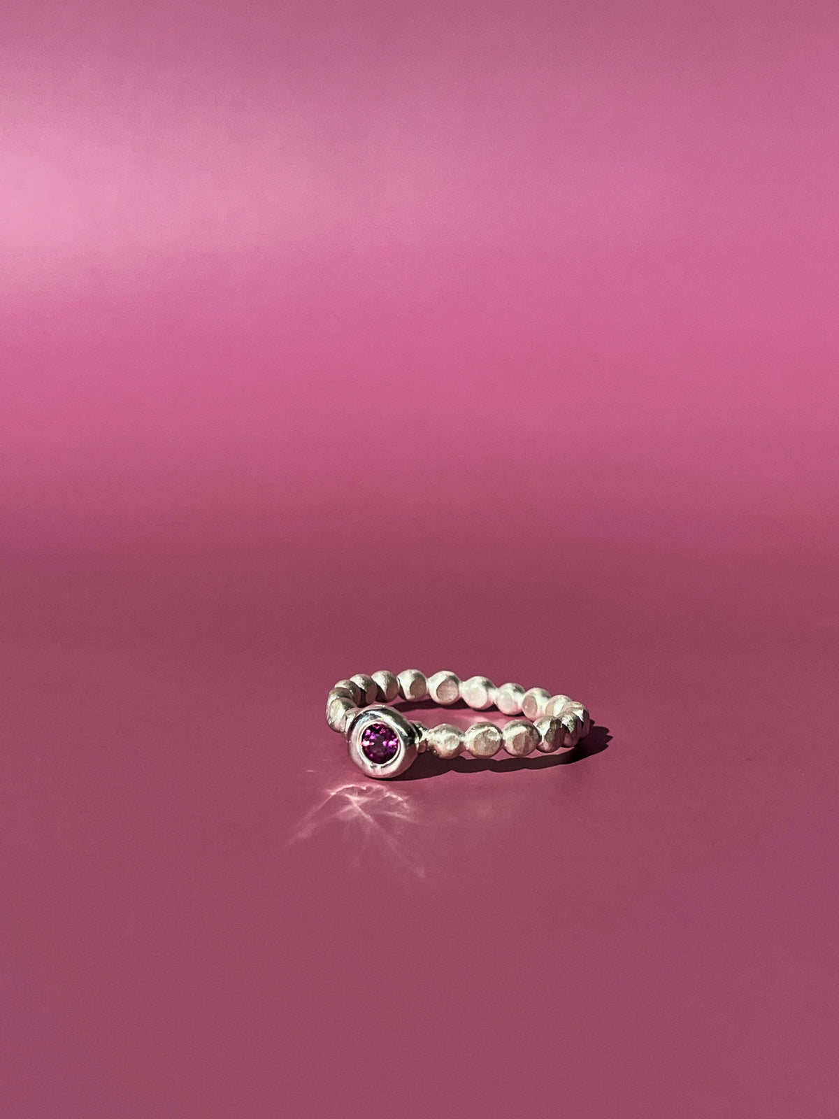 Big Pebble Ring - Pink Garnet