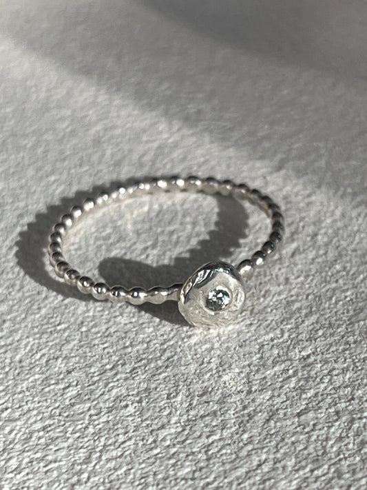 Pebble Sapphire Ring - Light Green