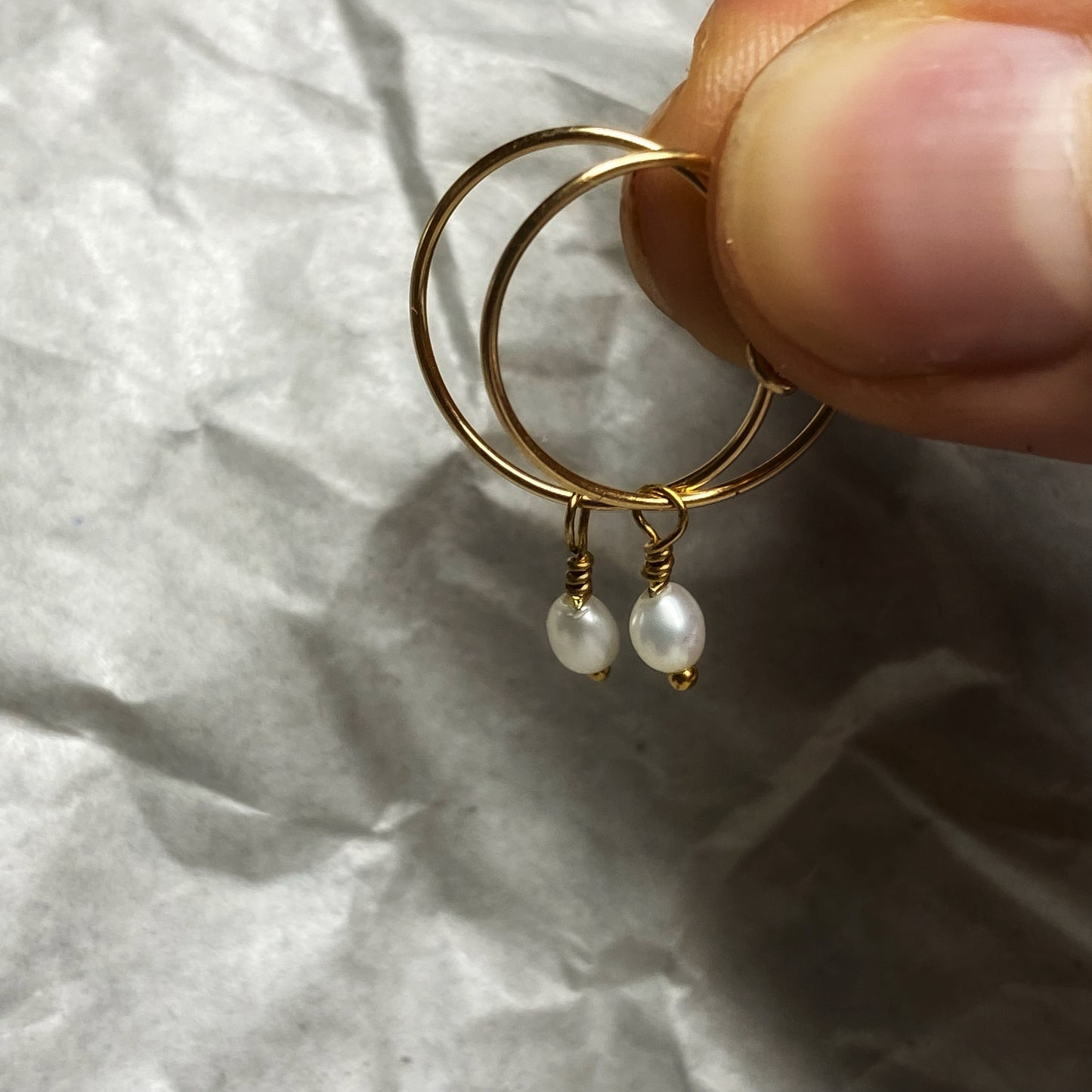 Lea Pearl Hoops Gold